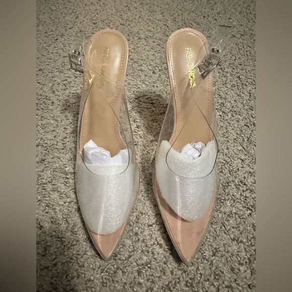 Clear sling back heels from Fashion Nova. Size 10. Worn once. - Picture 4 of 9